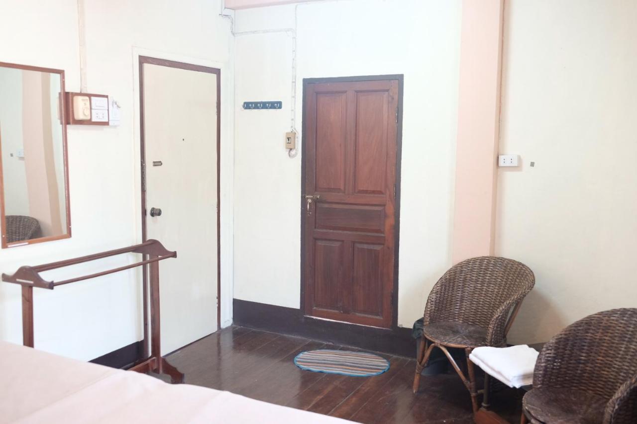 Manilath Guesthouse Ban Houayxay Room photo