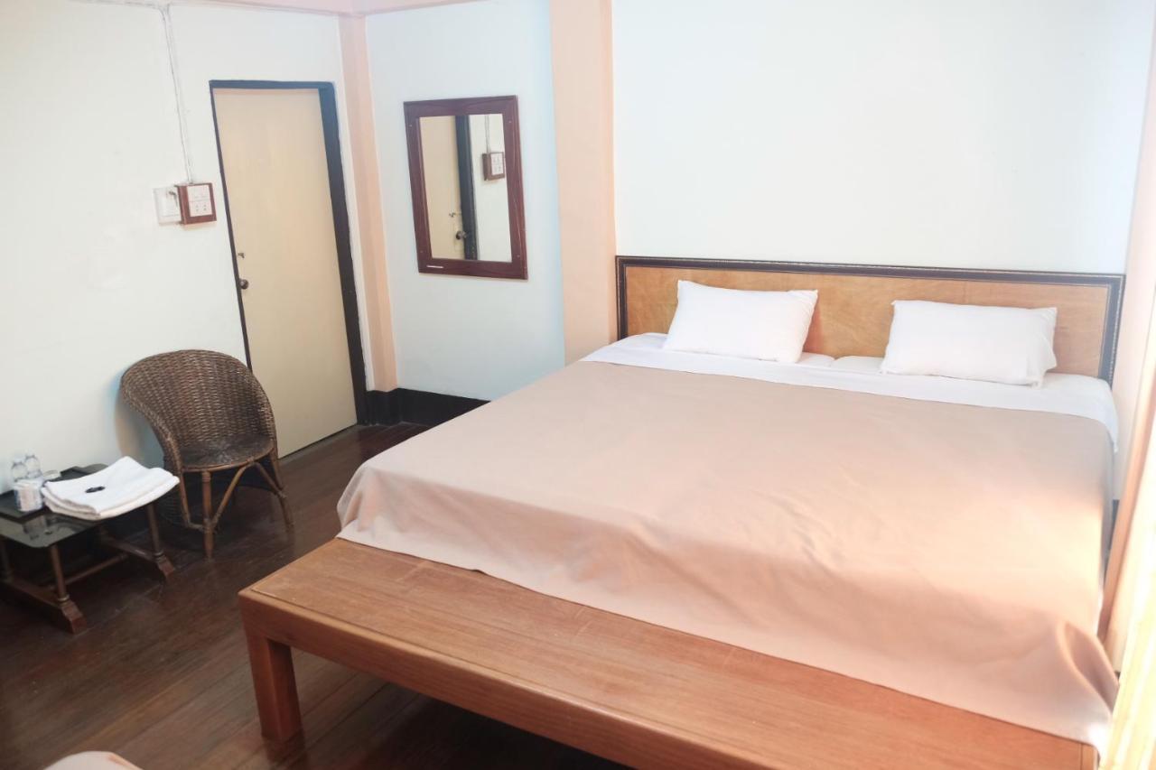 Manilath Guesthouse Ban Houayxay Exterior photo